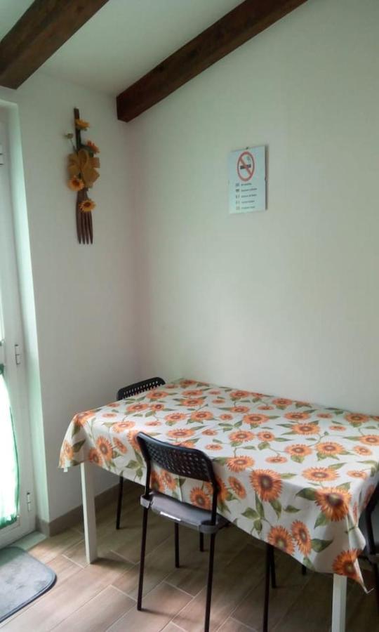 Apartment Maison De Marina Piano di Follo Dış mekan fotoğraf