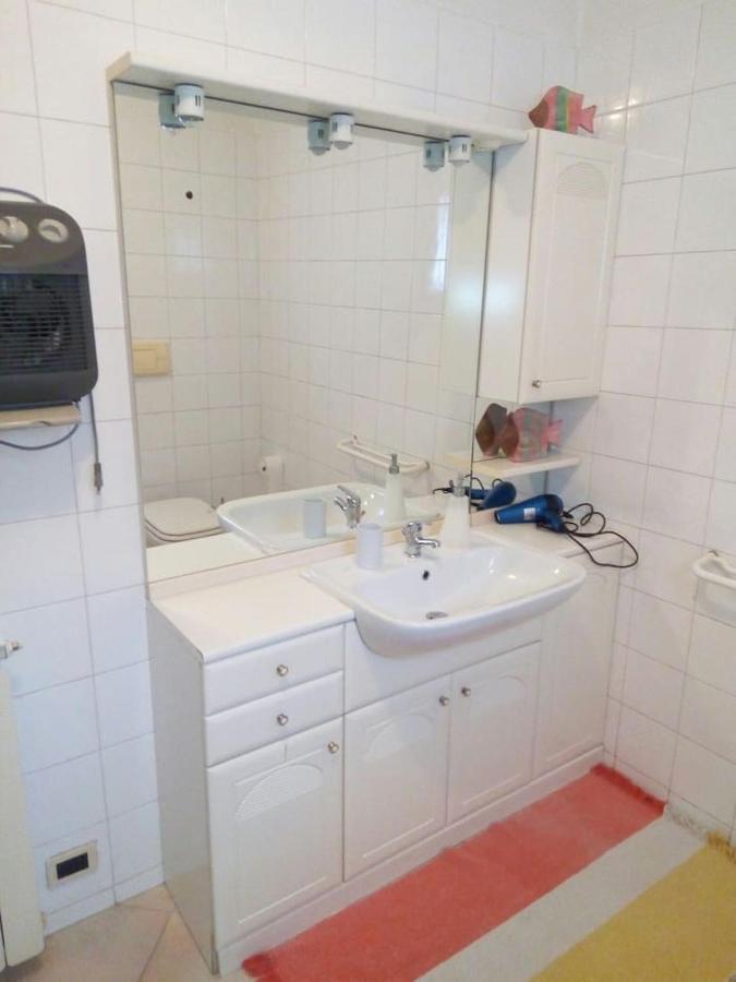 Apartment Maison De Marina Piano di Follo Dış mekan fotoğraf